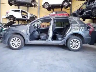 Veículo de Sucata volkswagen tiguan sport 4motion bmt do ano 2017 alimentado dfga