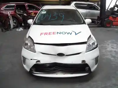 Sloopvoertuig toyota prius (nhw30) plug-in hybrid advance van het jaar 2015 aangedreven 2zrfxe