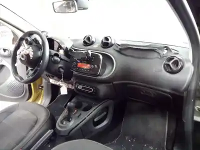 Scrapping Vehicle smart forfour basis (52kw) (453.042) of the year 2016 powered 281920