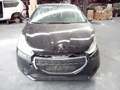 Veículo de Sucata peugeot 208 access do ano 2014 alimentado 8hr
