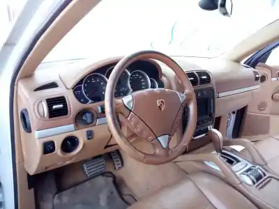Scrapping Vehicle porsche cayenne (typ 9pa) s of the year 2004 powered m4800