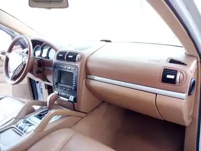 Scrapping Vehicle porsche cayenne (typ 9pa) s of the year 2004 powered m4800