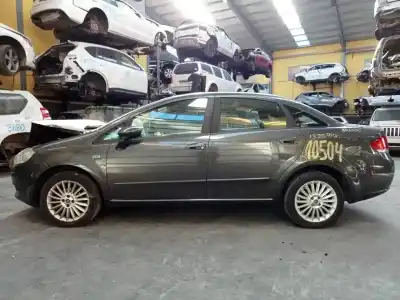 Vehículo de desguace FIAT LINEA (110) Dynamic del año 2008 con motor 199A3000