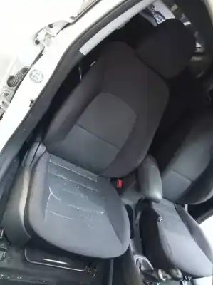 Veículo de Sucata kia rio concept do ano 2017 alimentado d3fa