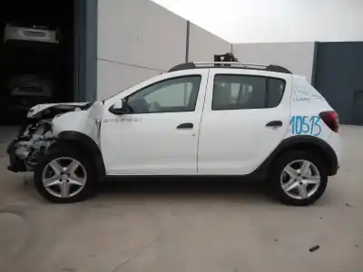 Vehicul casat dacia sandero stepway al anului 2014 alimentat h4b400