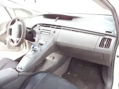 Утилизация автомобиля toyota prius (nhw30) plug-in hybrid advance года 2012 питание 2zrfxe