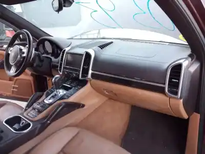 Здавання транспортного засобу porsche cayenne (typ 92aa) diesel platinum edition року 2011 потужний crca