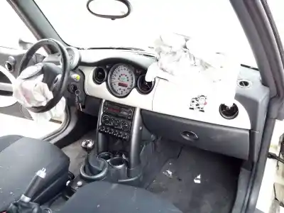 Veicolo di demolizione bmw mini cabrio (r52) cooper dell'anno 2008 alimentato w10b16a