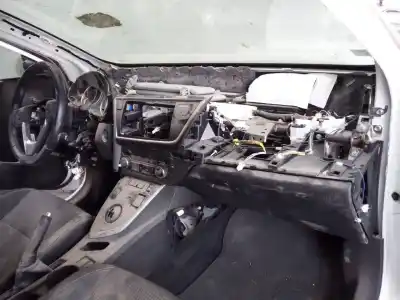 Vehicul casat toyota auris (_e18_) 1.8 hybrid (zwe186_) al anului 2012 alimentat 2zrfxe