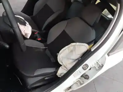 Veículo de Sucata citroen c3 collection do ano 2011 alimentado 8h01