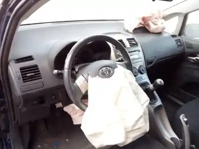 Veículo de Sucata toyota auris luna do ano 2007 alimentado 1zrfe