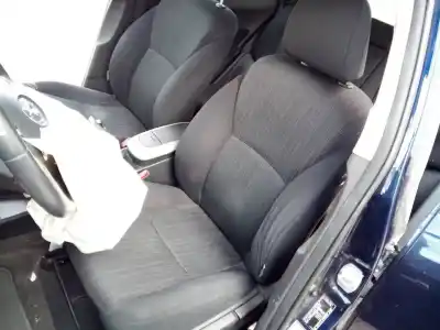 Veículo de Sucata toyota auris luna do ano 2007 alimentado 1zrfe