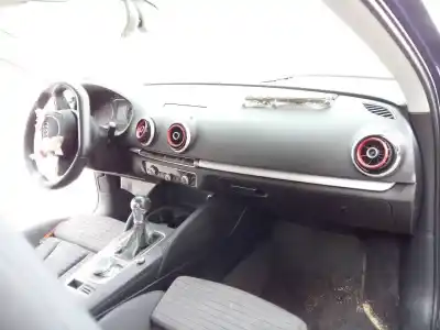 Veículo de Sucata audi a3 sedán (8vs) ambition do ano 2015 alimentado crlb