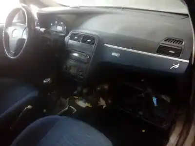 Sloopvoertuig fiat punto (evo) (199) dynamic van het jaar 2008 aangedreven 350a1000