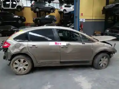 Vehículo de desguace CITROEN C4 BERLINA 1.6 16V HDi del año 2010 con motor 9HX