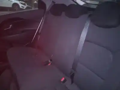 Véhicule à la ferraille kia rio 1.1 crdi cat de l'année 2014 alimenté d3fa