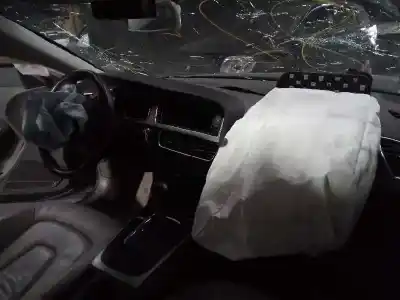Здавання транспортного засобу audi a5 coupe (8t) 2.7 tdi року 2007 потужний cgkb