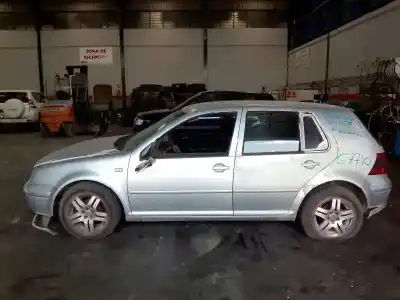 Veículo de Sucata VOLKSWAGEN GOLF IV BERLINA (1J1) 1.6 16V do ano 1997 alimentado 