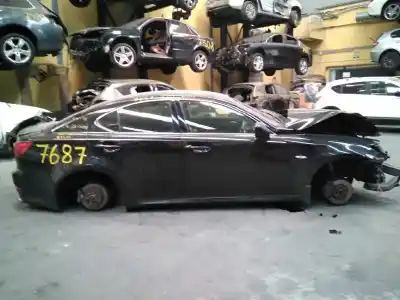 Vehicul casat lexus is200 2.5 v6 al anului 2010 alimentat 4grfse