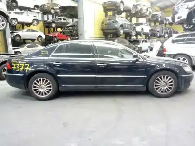 Vehículo de desguace VOLKSWAGEN PHAETON 3.0 V6 TDI DPF del año 2004 con motor BMK