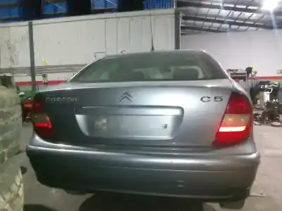 Véhicule à la ferraille citroen c5 berlina 2.0 hdi de l'année 2003 alimenté rhz