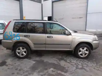 Vehículo de desguace NISSAN X-TRAIL (T30) 2.2 dCi Diesel CAT del año 2004 con motor YD22ETI