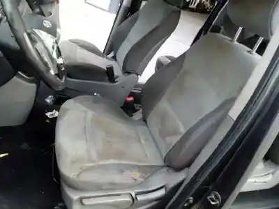 Vehicul casat hyundai h1 2.5 crdi al anului 2010 alimentat d4cb