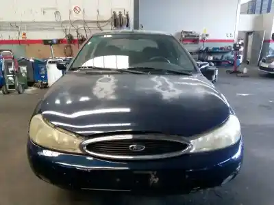 Veicolo di demolizione ford mondeo berlina 2.0 16v dell'anno 1998 alimentato nga