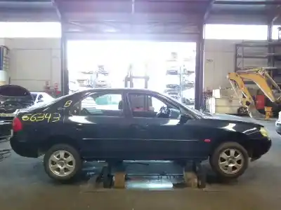 Veicolo di demolizione ford mondeo berlina 2.0 16v dell'anno 1998 alimentato nga