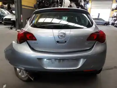 Scrapping Vehicle opel astra j lim. 1.7 16v cdti of the year 2011 powered a17dtr