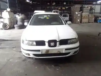 Veicolo di demolizione seat                                               leon (1m1)                                                                                                                                                                                                                                                 1.9 tdi                                                                                                                                                                                                                                                    dell'anno 2001 alimentato asv