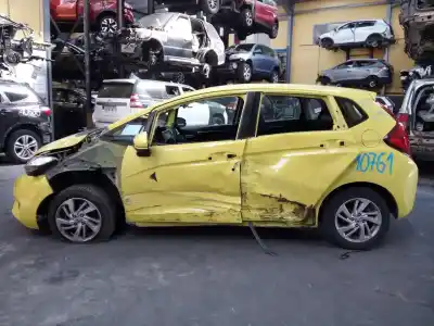 Veículo de Sucata honda jazz (gk) trend do ano 2016 alimentado l13b