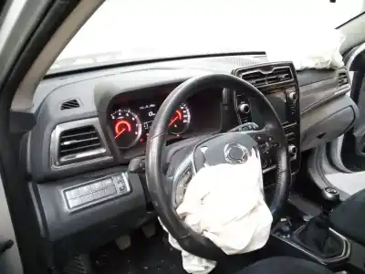 Здавання транспортного засобу ssangyong tivoli 1.2 року 2020 потужний g12dtf