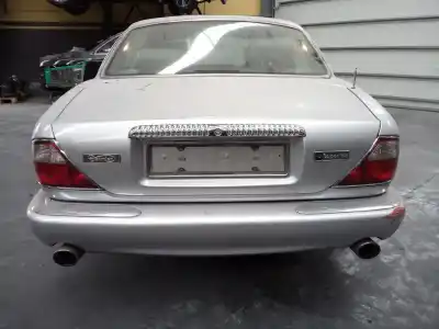 Здавання транспортного засобу jaguar daimler 8/3996 року 2001 потужний g/ma