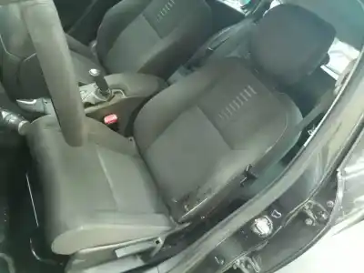 Veículo de Sucata renault megane iii sport tourer limited do ano 2011 alimentado k9k836