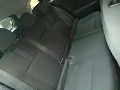 Veículo de Sucata renault megane iii sport tourer limited do ano 2011 alimentado k9k836