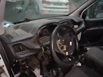 Veículo de Sucata fiat doblo ii cargo (263) furgón base do ano 2015 alimentado 199a3000