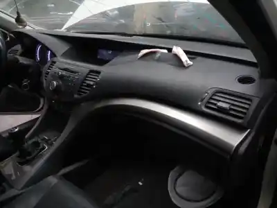 Veicolo di demolizione honda accord berlina (cu) executive dell'anno 2011 alimentato r20a3