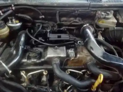 Véhicule à la ferraille ford focus berlina (cak) ghia de l'année 2002 alimenté f9da