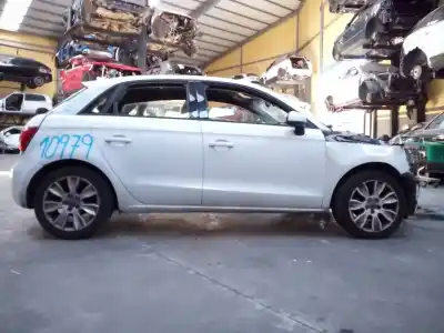 Здавання транспортного засобу audi a1 (8x) attraction року 2013 потужний cayb