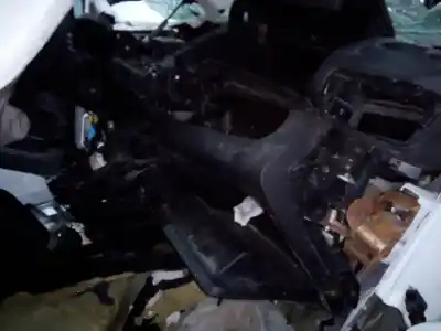 Veículo de Sucata toyota proace verso compact family do ano 2022 alimentado yh01