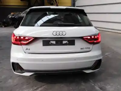 Veículo de Sucata audi a1 sportback (gba) 30 tfsi s line do ano 2022 alimentado dlaa