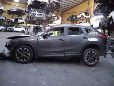 Véhicule à la ferraille mazda                                              cx-5                                                                                                                                                                                                                                                       style 2wd                                                                                                                                                                                                                                                  de l'année 2017 alimenté sh