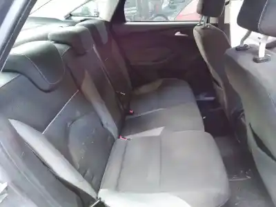 Vehicul casat ford focus turn. (cb8) titanium al anului 2011 alimentat t1da