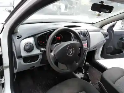 Veículo de Sucata dacia sandero ambiance do ano 2014 alimentado d4f732