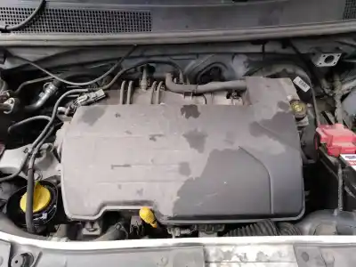 Veículo de Sucata dacia sandero ambiance do ano 2014 alimentado d4f732