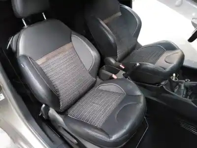 Veicolo di demolizione peugeot 208 active dell'anno 2013 alimentato 9hp