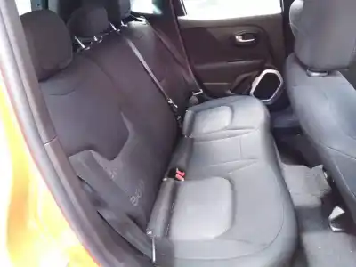 Veículo de Sucata jeep renegade sport 4x2 do ano 2017 alimentado ejj