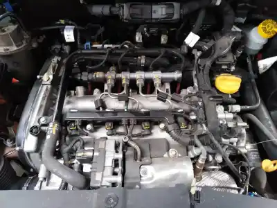 Veículo de Sucata jeep renegade sport 4x2 do ano 2017 alimentado ejj