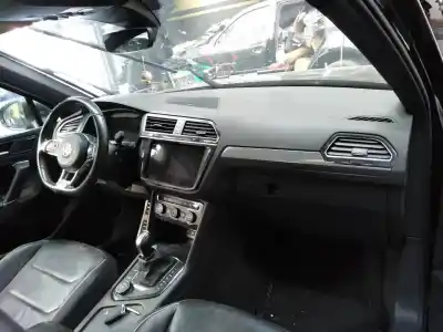 Veículo de Sucata volkswagen tiguan sport 4motion bmt do ano 2018 alimentado cuaa